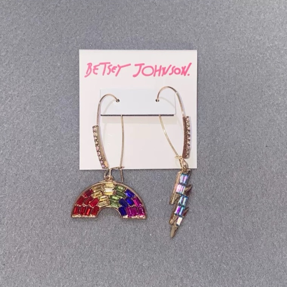 Betsey Johnson Rainbow & Lightning Bolt Earrings NWT - Picture 10 of 13